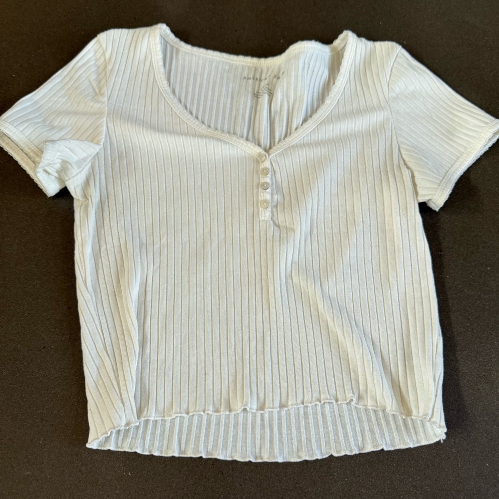 American Eagle Basic Button Cropped Tee - image 1